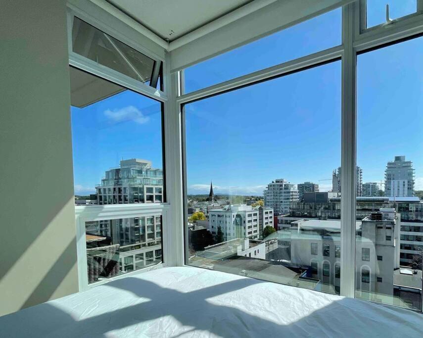 Modern 2 Bedroom Ocean Views Victoria Downtown Free Parking Esterno foto