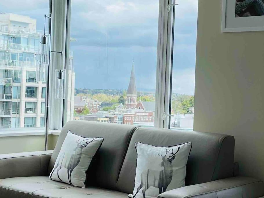 Modern 2 Bedroom Ocean Views Victoria Downtown Free Parking Esterno foto